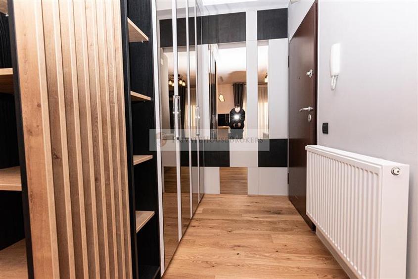 Apartament cu 2 camere semidecomandat, mobilat în Aviației
