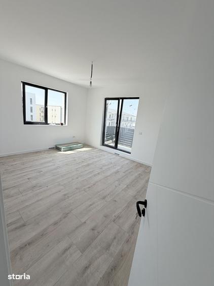 Apartament 2 camere, balcon, gata de utilizare - 2