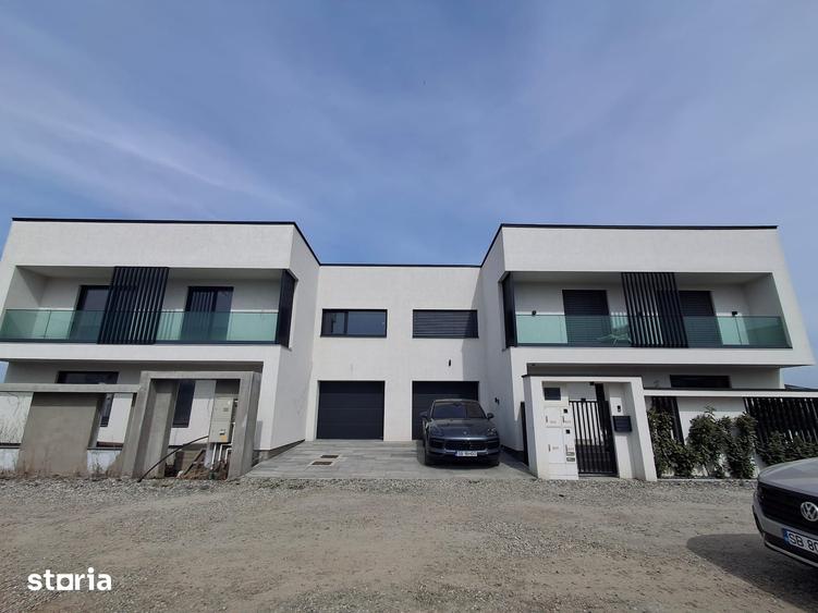 Casă cu 4 camere cu Teren 295 Mp în Șelimbăr