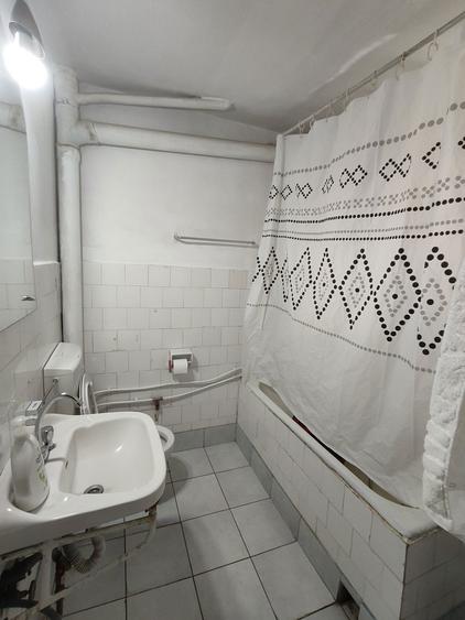 Inchiriez casa cu curte, garaj si foisor ideala pentru familie - 12