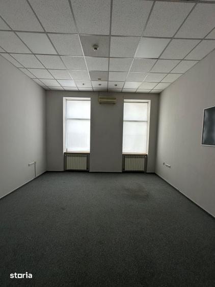 Spațiu comercial, de 230 mp, în Central
