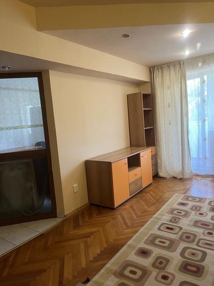 Apartament cu 2 camere în Barieră