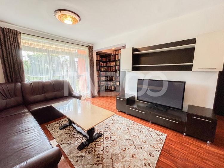 Duplex cu 4 camere cu Canalizare în Bună Ziua