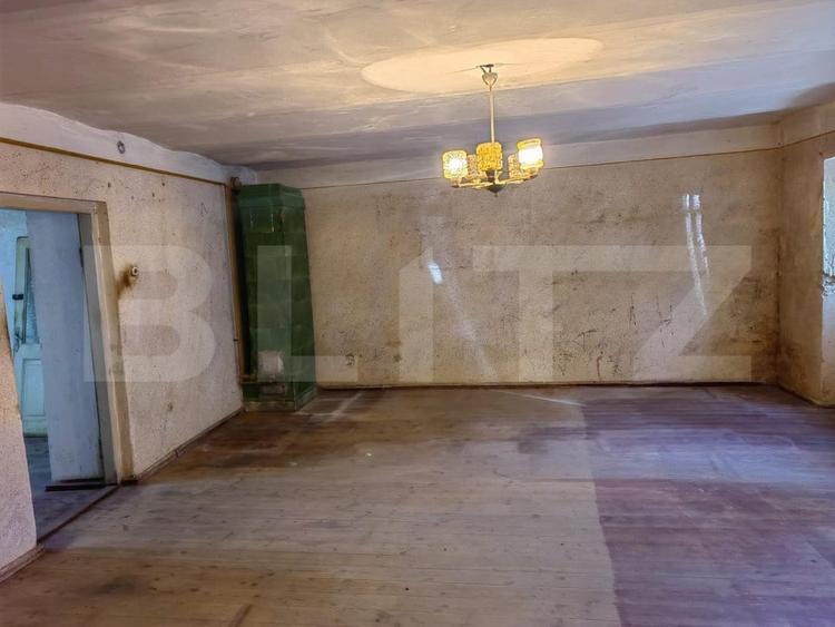 Apartament cu 3 camere semidecomandat în Ultracentral