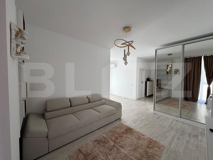 Apartament cu 2 camere semidecomandat, mobilat în Torontalului