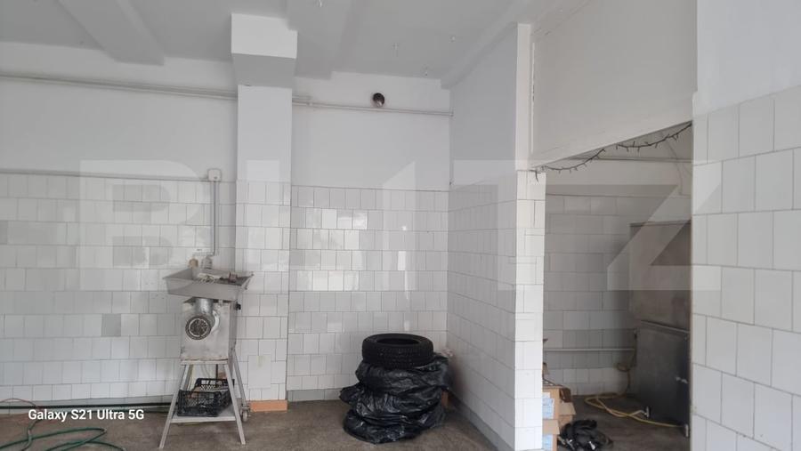 Spațiu industrial, de 326 mp, în Sud