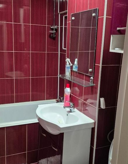 Apartament cu 3 camere decomandat în Rahova