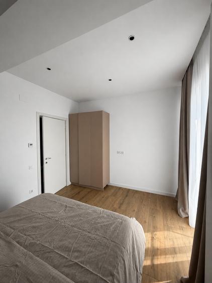 Apartament cu 3 camere decomandat, mobilat în Sisești