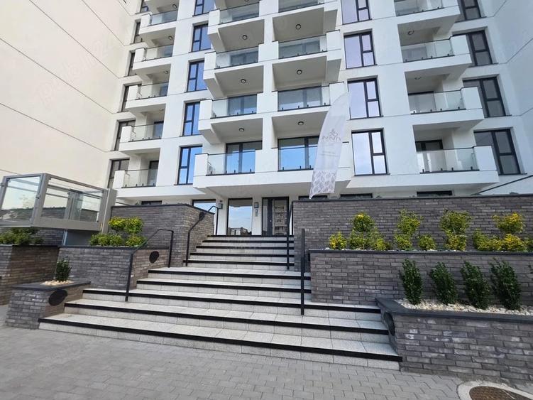 Apartament cu 2 camere semidecomandat în Aradului