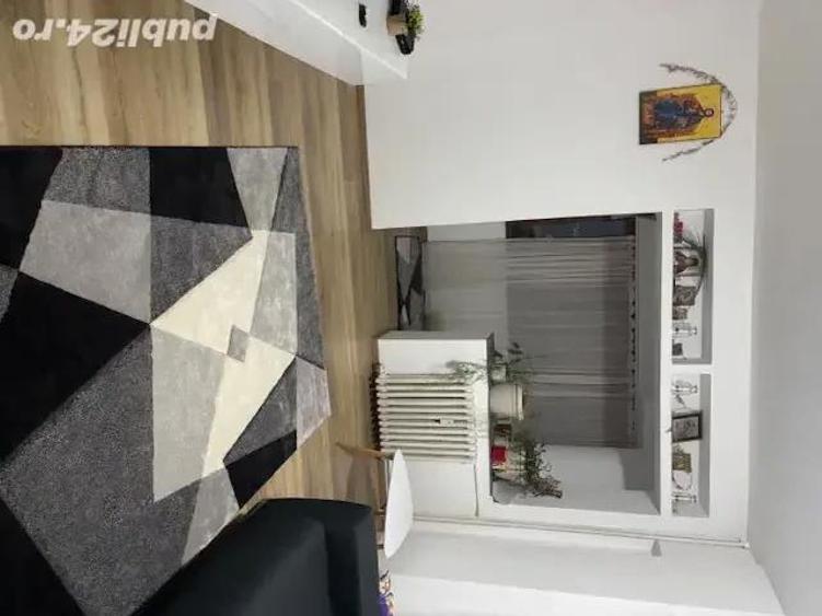 Apartament cu 2 camere decomandat în Ultracentral
