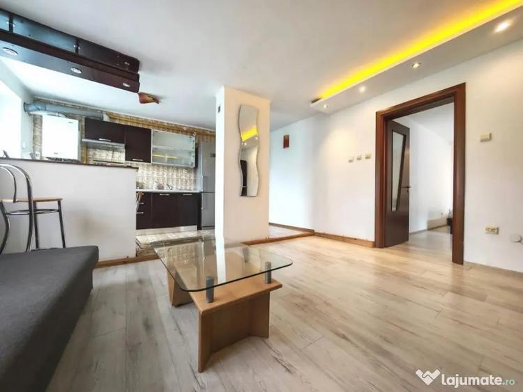 Apartament cu 2 camere semidecomandat în Central