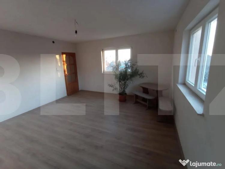 Casă cu 5 camere cu Teren 486 Mp în Petriceni