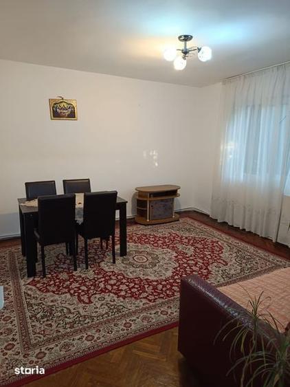 Apartament cu 2 camere decomandat în Est