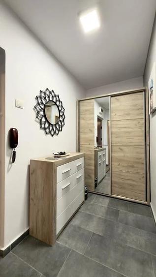 Apartament cu 2 camere semidecomandat în Lacul Tei