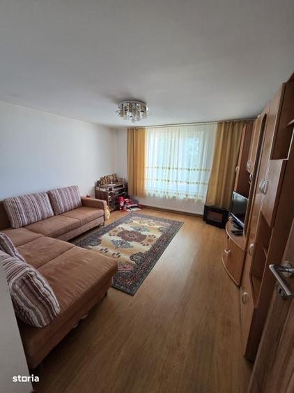 Casă cu 3 camere în Finteușu Mic