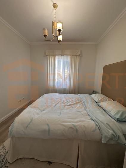 Duplex cu 5 camere cu Canalizare în Mamaia-Sat