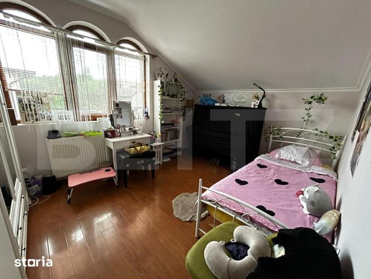 Casă cu 4 camere cu Teren 400 Mp în Central