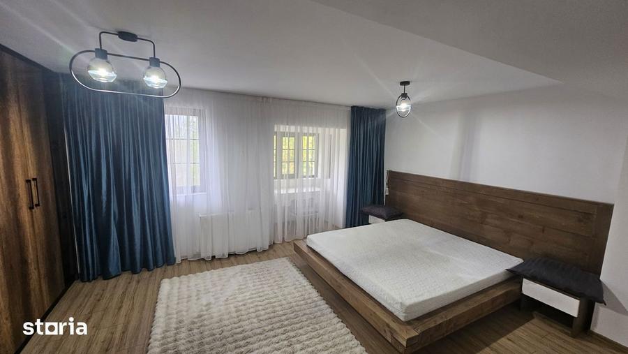 Casă cu 4 camere cu Piscina în Central