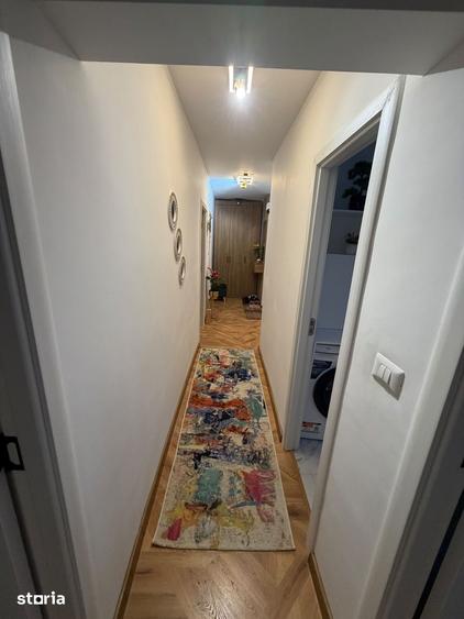 Apartament cu 4 camere în Tineretului