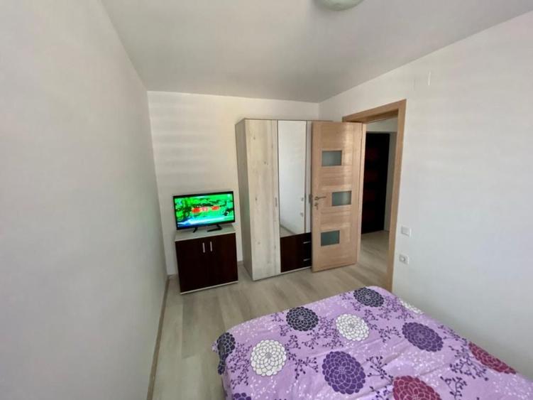 Apartament cu 2 camere decomandat în Exterior Vest