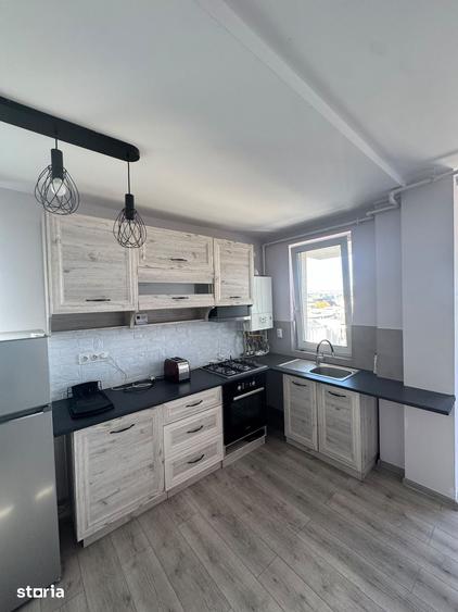 Apartament cu 3 camere semidecomandat în Someșeni