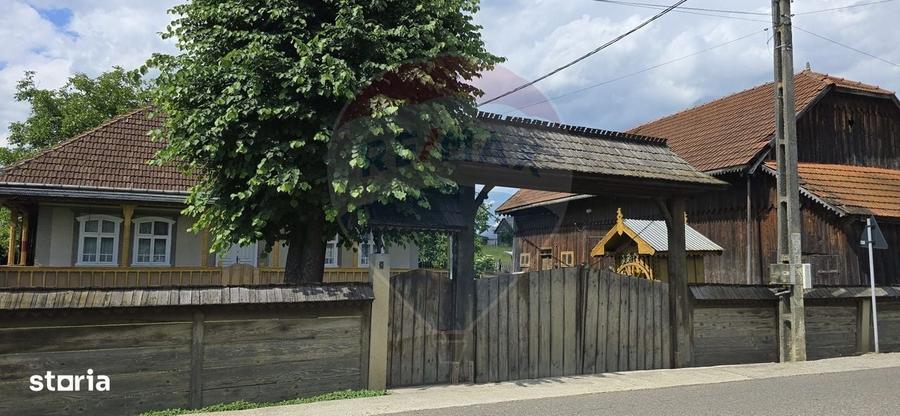 Casă cu 4 camere în Mihoveni