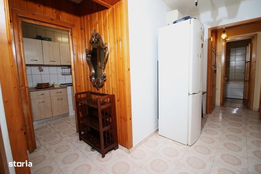 Apartament cu 3 camere decomandat în Alecu Russo