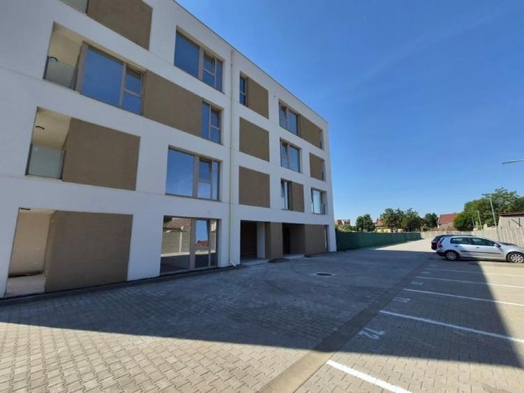Apartament cu 2 camere decomandat în Lipovei