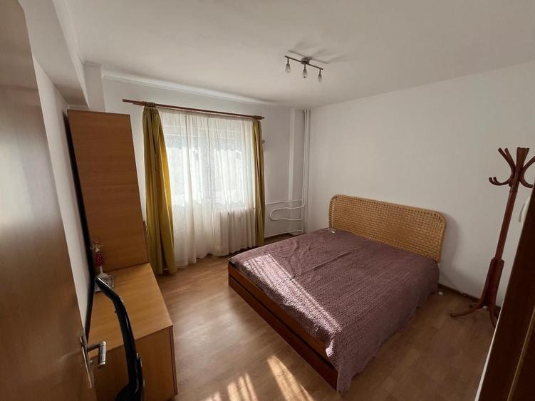 Apartament cu 2 camere semidecomandat în Brâncoveanu