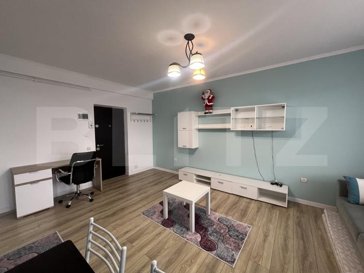 Apartament cu 2 camere semidecomandat, mobilat în Florești