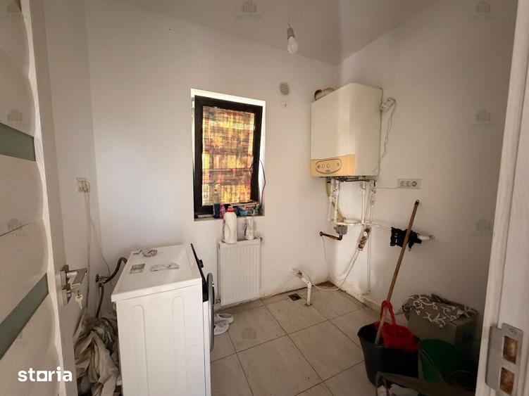 Casă cu 5 camere cu Teren 436 Mp în Berceni