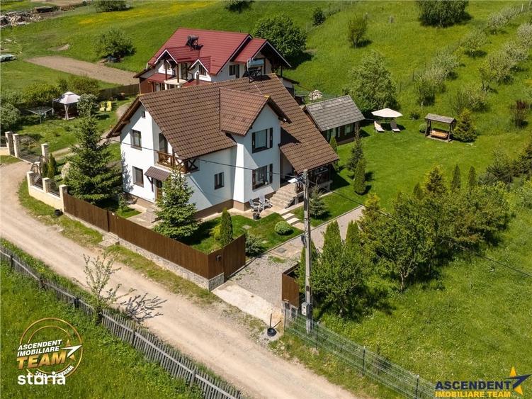 Casă cu 4 camere cu Teren 1600 Mp în Crasna
