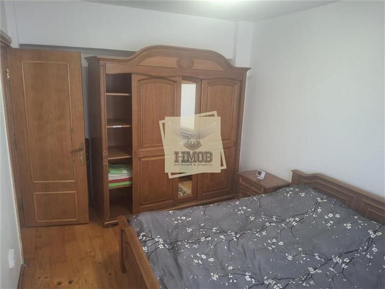 Apartament cu 2 camere decomandat în Sub Arini