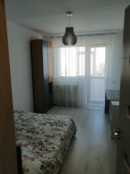 Apartament cu 3 camere decomandat în Tomis Nord