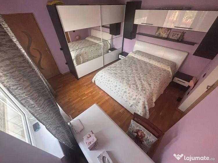 Casă cu 7 camere cu Teren 576 Mp în Cătămărești