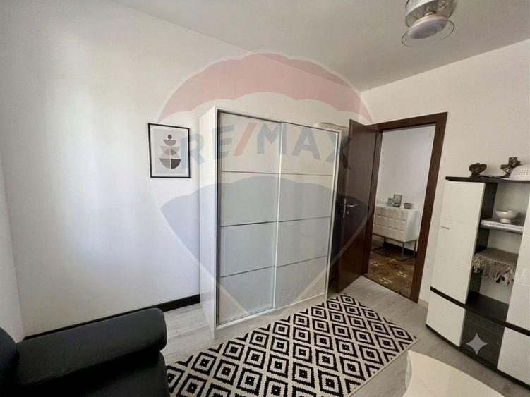 Apartament cu 2 camere decomandat, mobilat în Țiglari