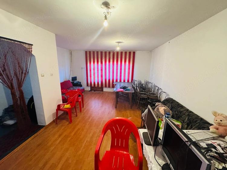 Casă cu Teren 263 Mp în Central