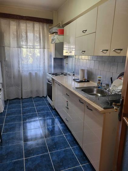 Apartament cu 2 camere decomandat în Traian