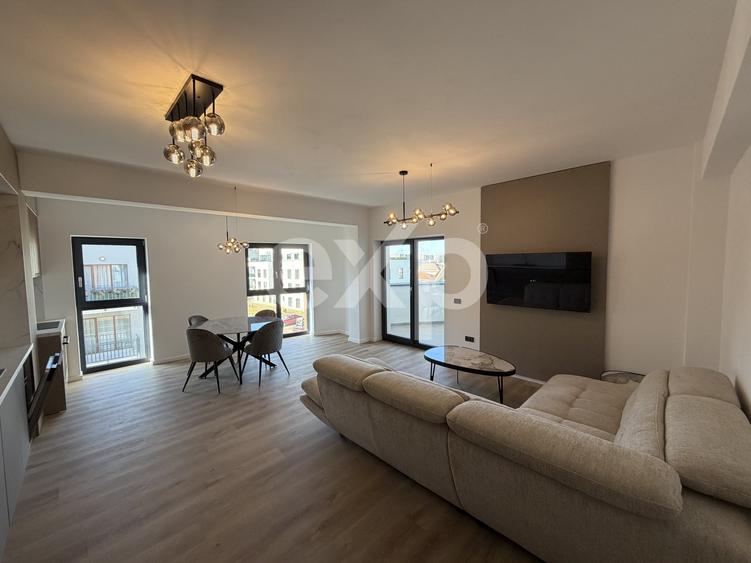 Apartament cu 2 camere decomandat, mobilat în Tractorul