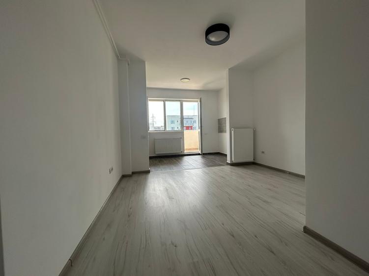 Apartament cu 2 camere semidecomandat în Berceni — fotografia 3
