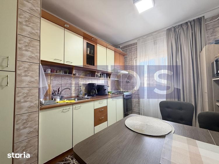 Apartament cu 3 camere decomandat în Dristor
