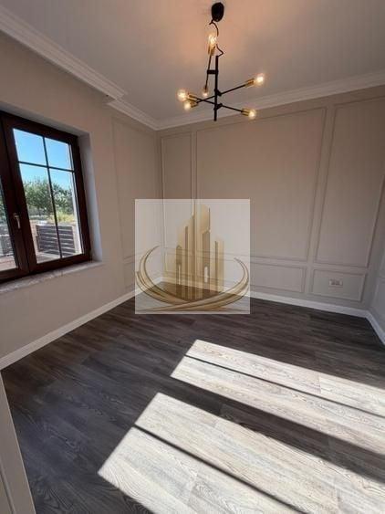 Duplex cu 5 camere cu Canalizare în Ghiroda
