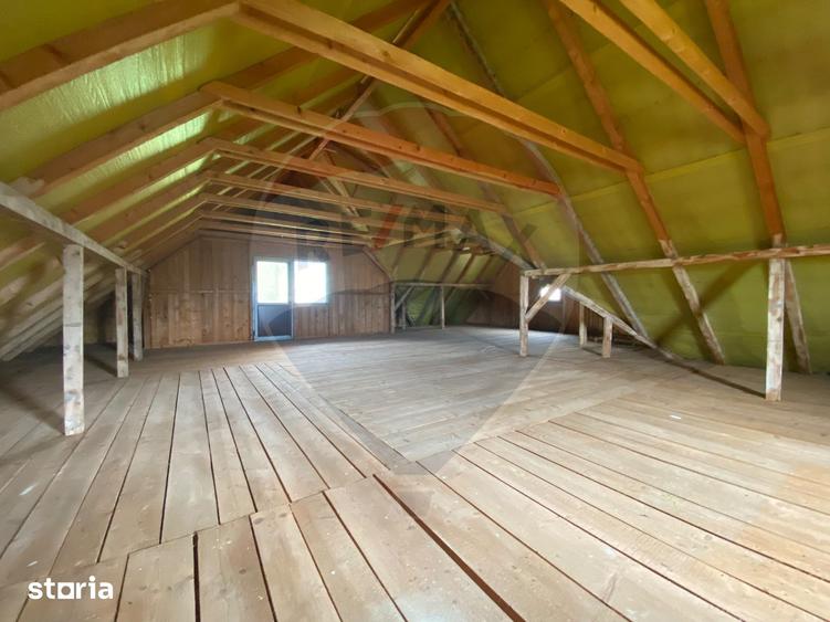Casă cu 6 camere cu Teren 1400 Mp în Blăjel