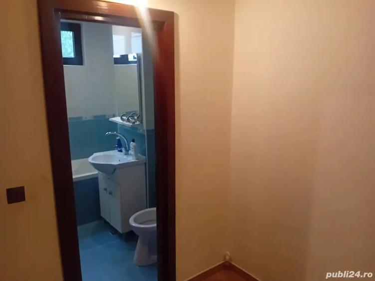 Apartament cu 2 camere decomandat în Precista