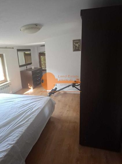 Casă individuală cu 3 camere cu Canalizare în Crângași