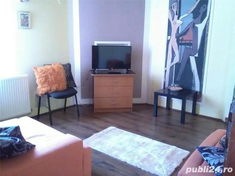Casă cu 14 camere cu Teren 1000 Mp în Moieciu