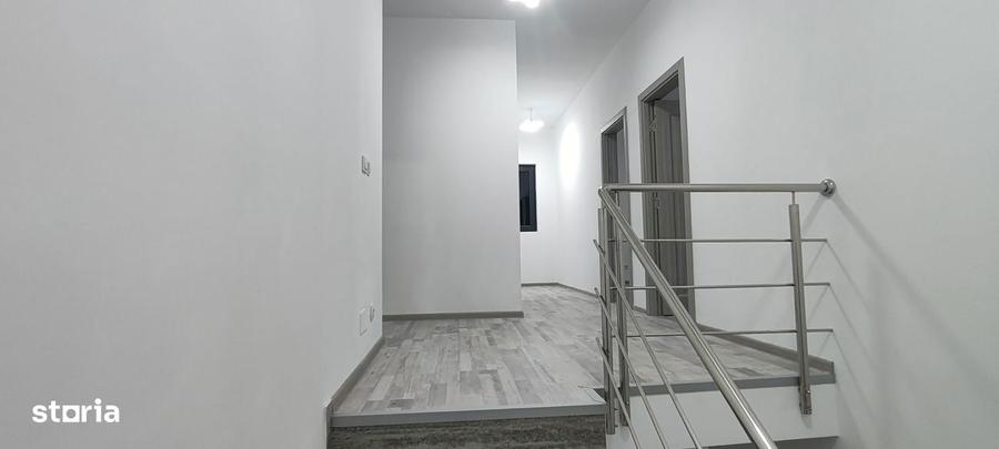 Casă cu 4 camere cu Teren 180 Mp în Central