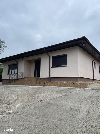 Casa zona Tomesti - Rond pret 260000/eur - 17