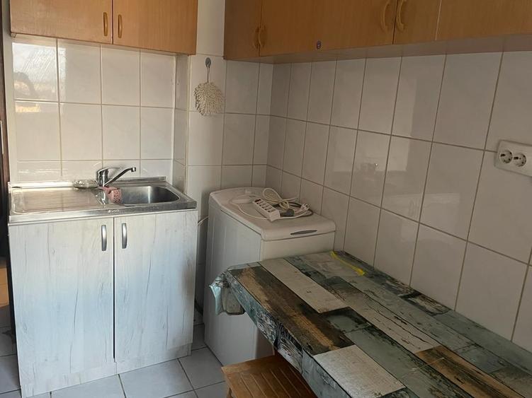 Apartament cu 2 camere semidecomandat în P-ța Unirii