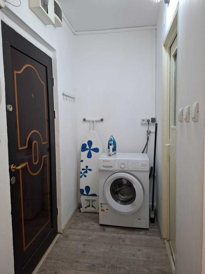 Garsonieră semidecomandată, mobilată în Micălaca